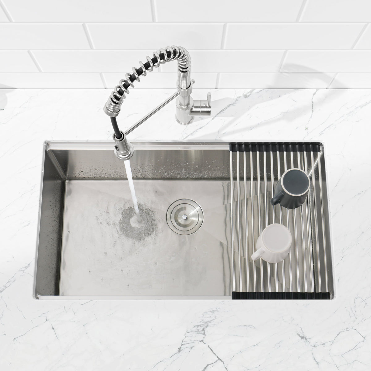 Stainless Steel Kitchen Sink, 30″x19″ Single Bowl, Undermount Handmade Sink in Brushed, with Cutting Board, Colander