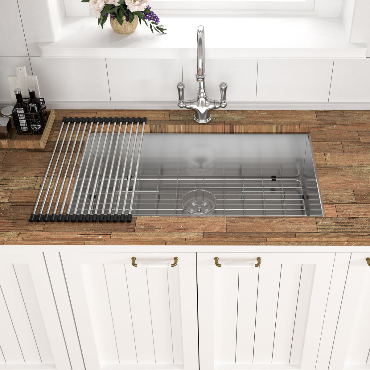 Modern Brushed Nickel 33 Inch Undermount Stainless Steel Kitchen Sink 16 Gauge, 9 Inch Deep Single Bowl