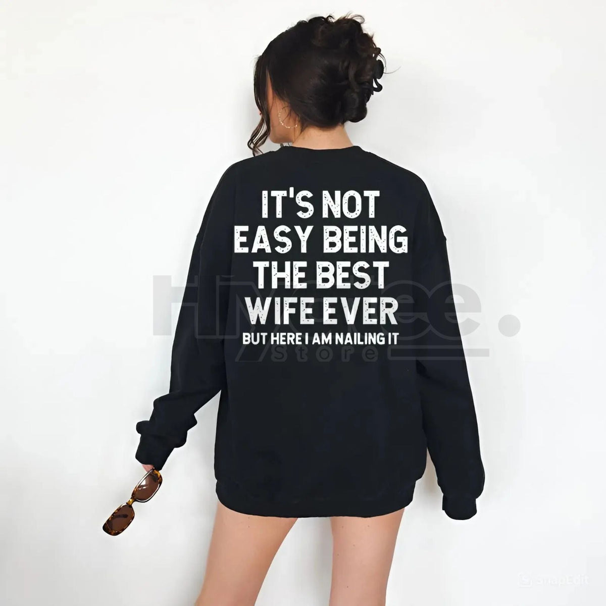 Best Wife Ever Sweatshirt: Cute Anniversary Gift for Her, Wife Life Crewneck