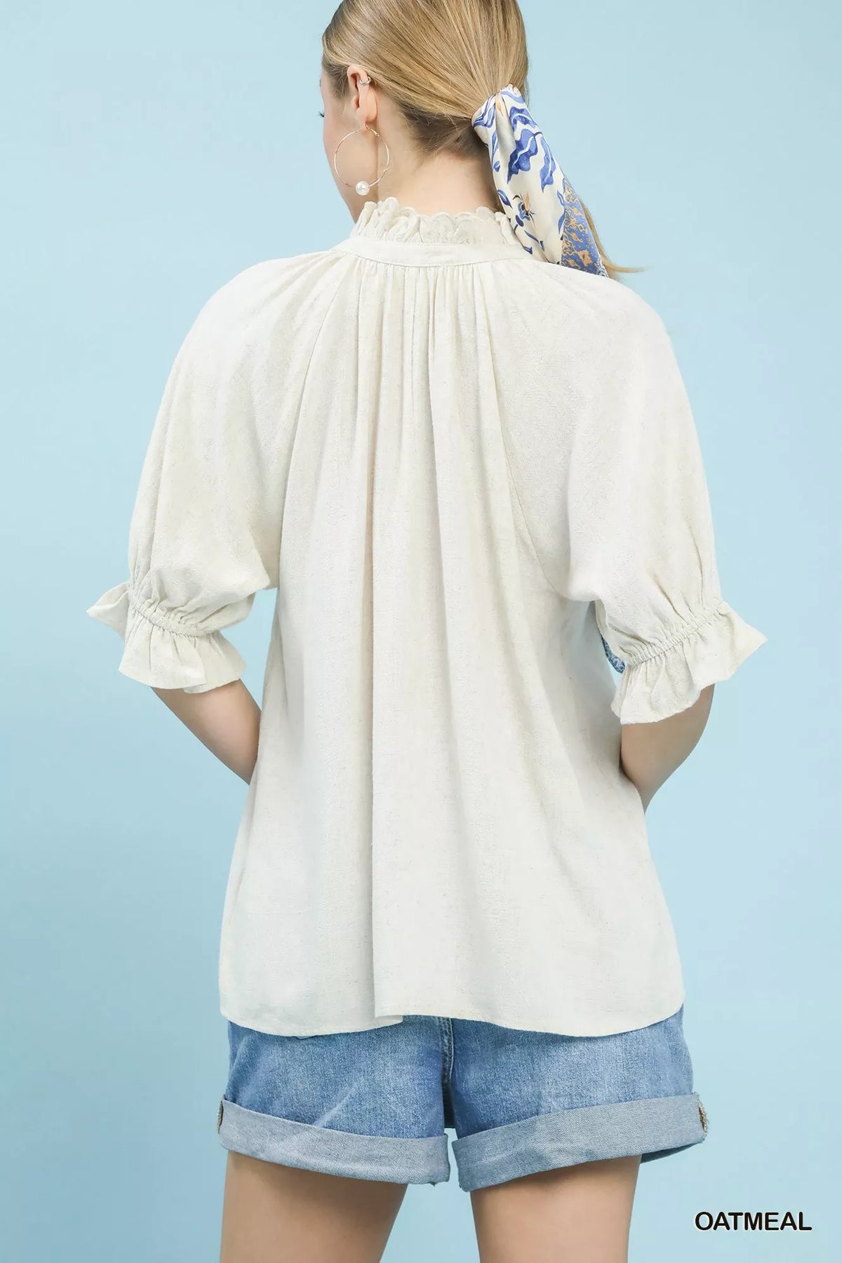 Umgee Linen Scalloped Ruffle Neck Blouse