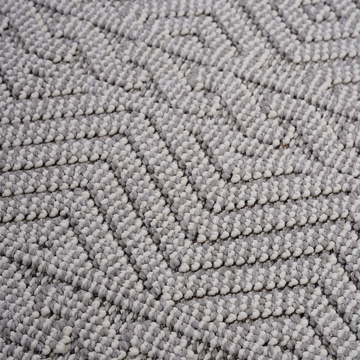 NAAR Guros Collection 6X9 White / Geometric Indoor/ Outdoor Area Rug