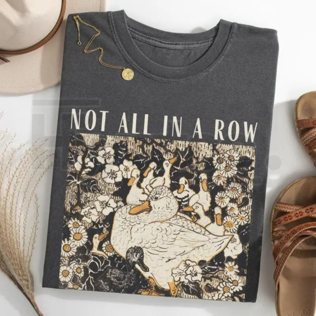"Duck Non Row" – Fun Retro Animal Duck Mom Graphic Top