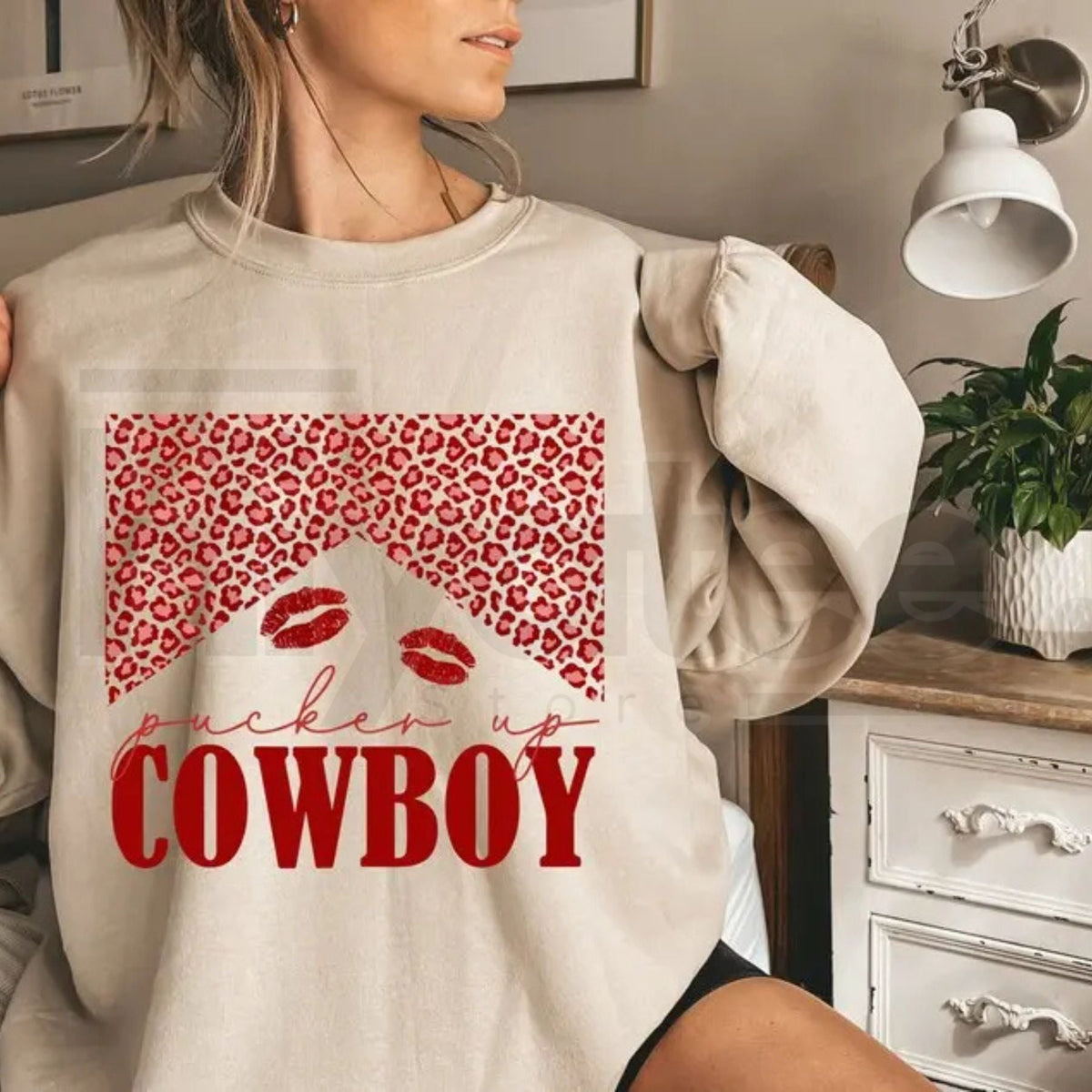 Western Valentine Cowboy Sweatshirt: Retro "Howdy Love" Western Hearts Sweater