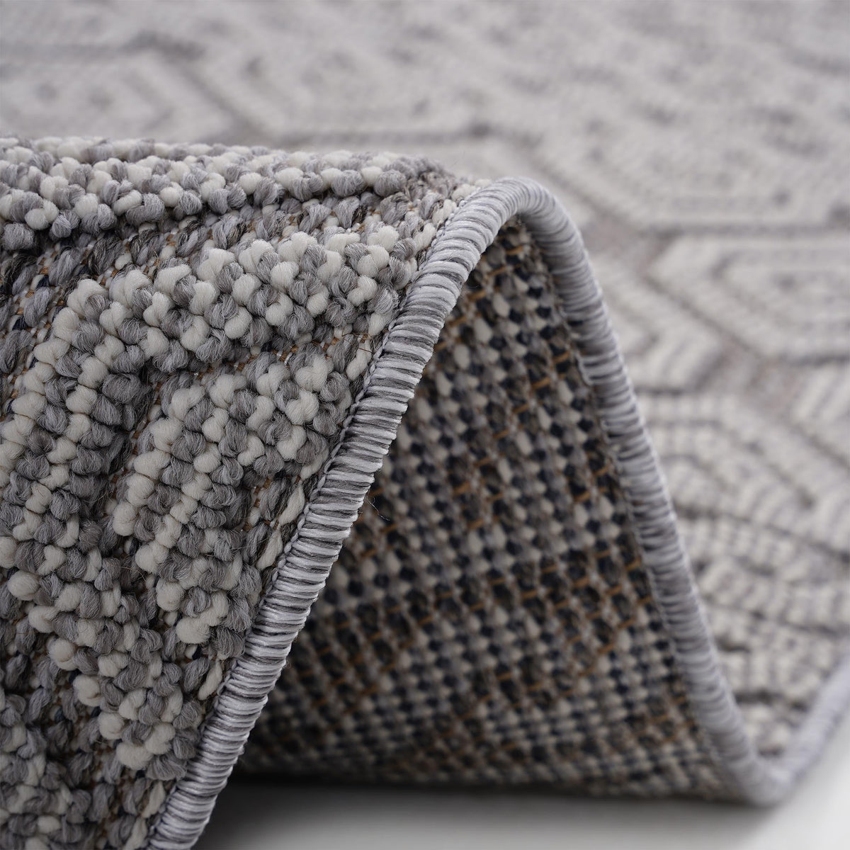 NAAR Guros Collection 2X8 Grey / White / Geometric Indoor / Outdoor Runner Rug
