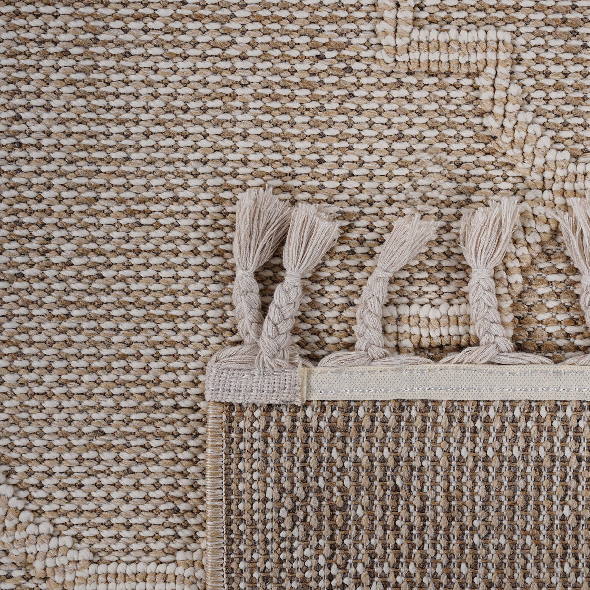 NAAR Guros Collection 2X8 Cream / Trellis Indoor / Outdoor Runner Rug