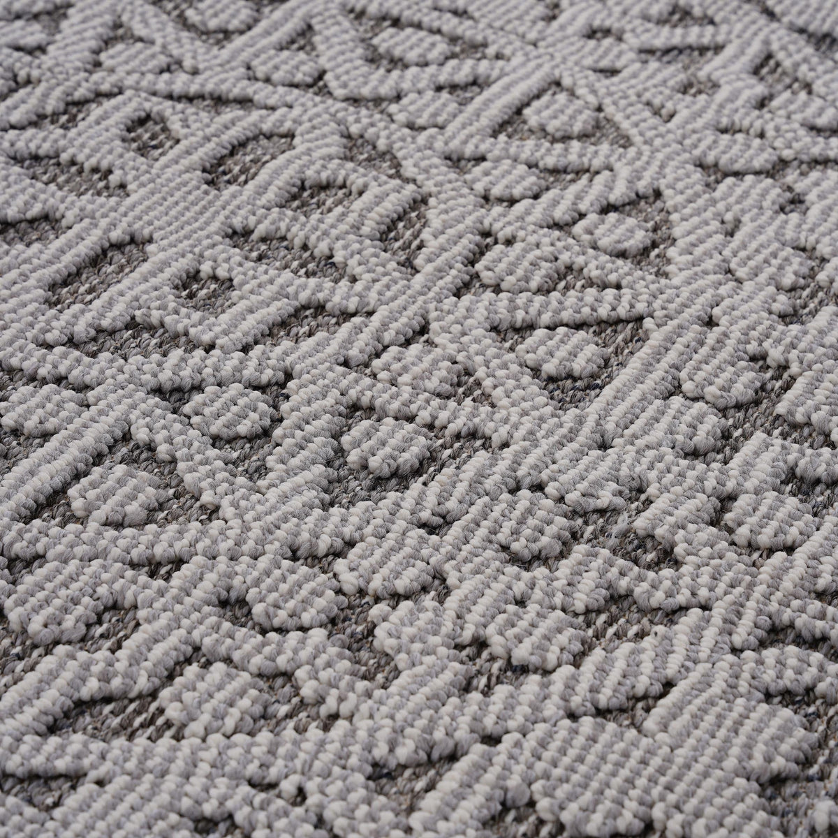 NAAR Guros Collection 8X10 Gray / White / Medallion Indoor / Outdoor Area Rug