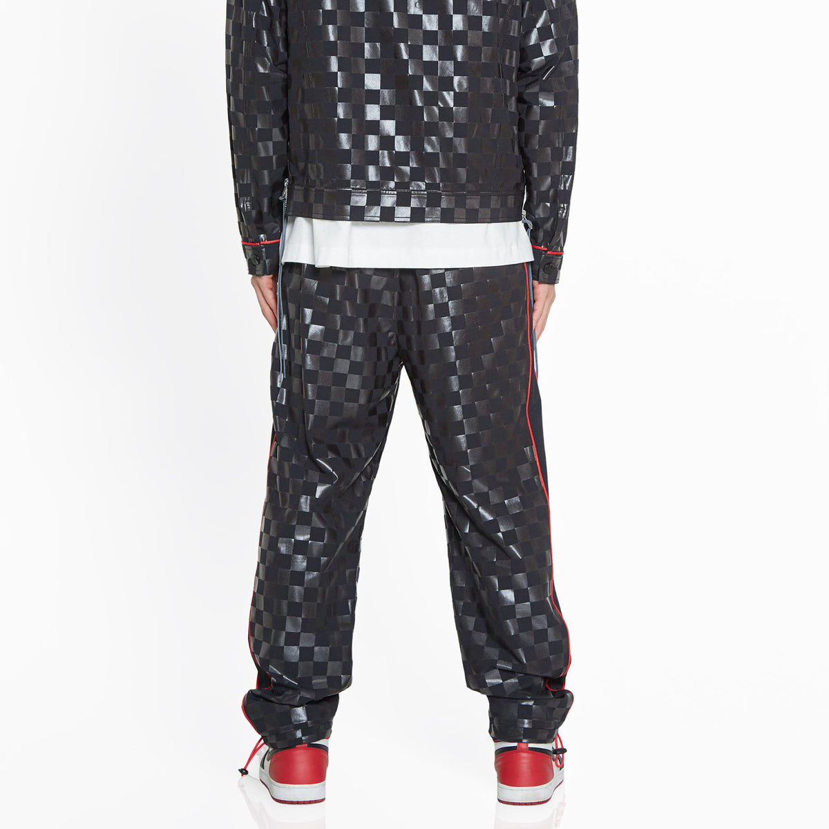 Konus Men's Tonal Checker Printed Pants in Black