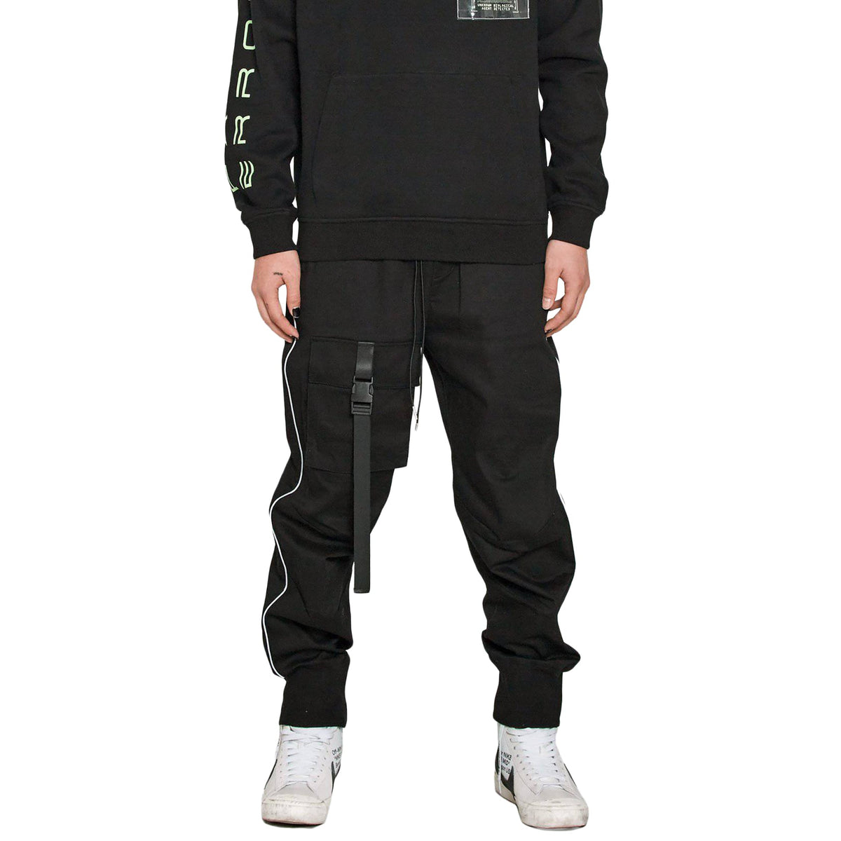 Konus Men's Tactical Strap Cargo Joggers in Black