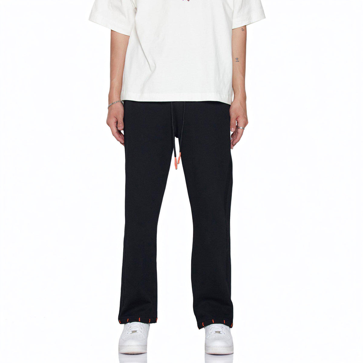 Konus Men's Wide Leg Sweatpants in Black
