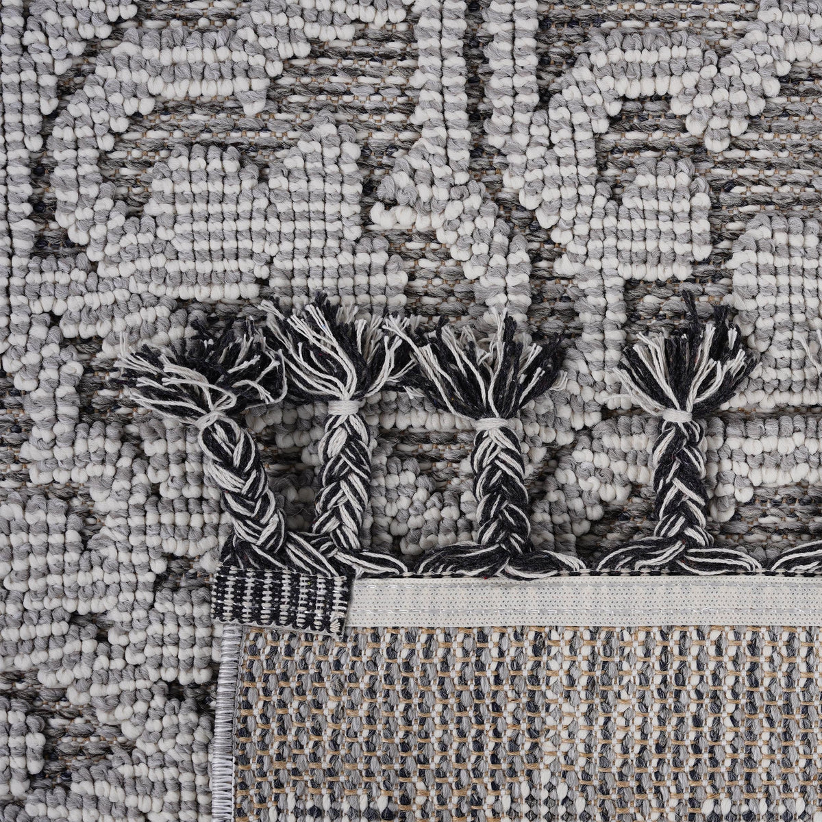 NAAR Guros Collection 8X10 Gray / White / Medallion Indoor / Outdoor Area Rug