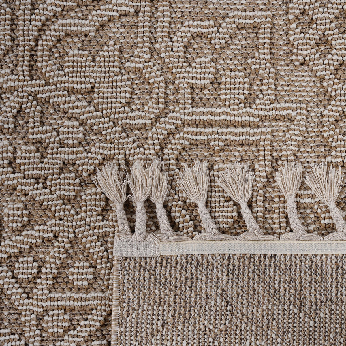 NAAR Guros Collection 4X6 Beige / Medallion Indoor / Outdoor Area Rug