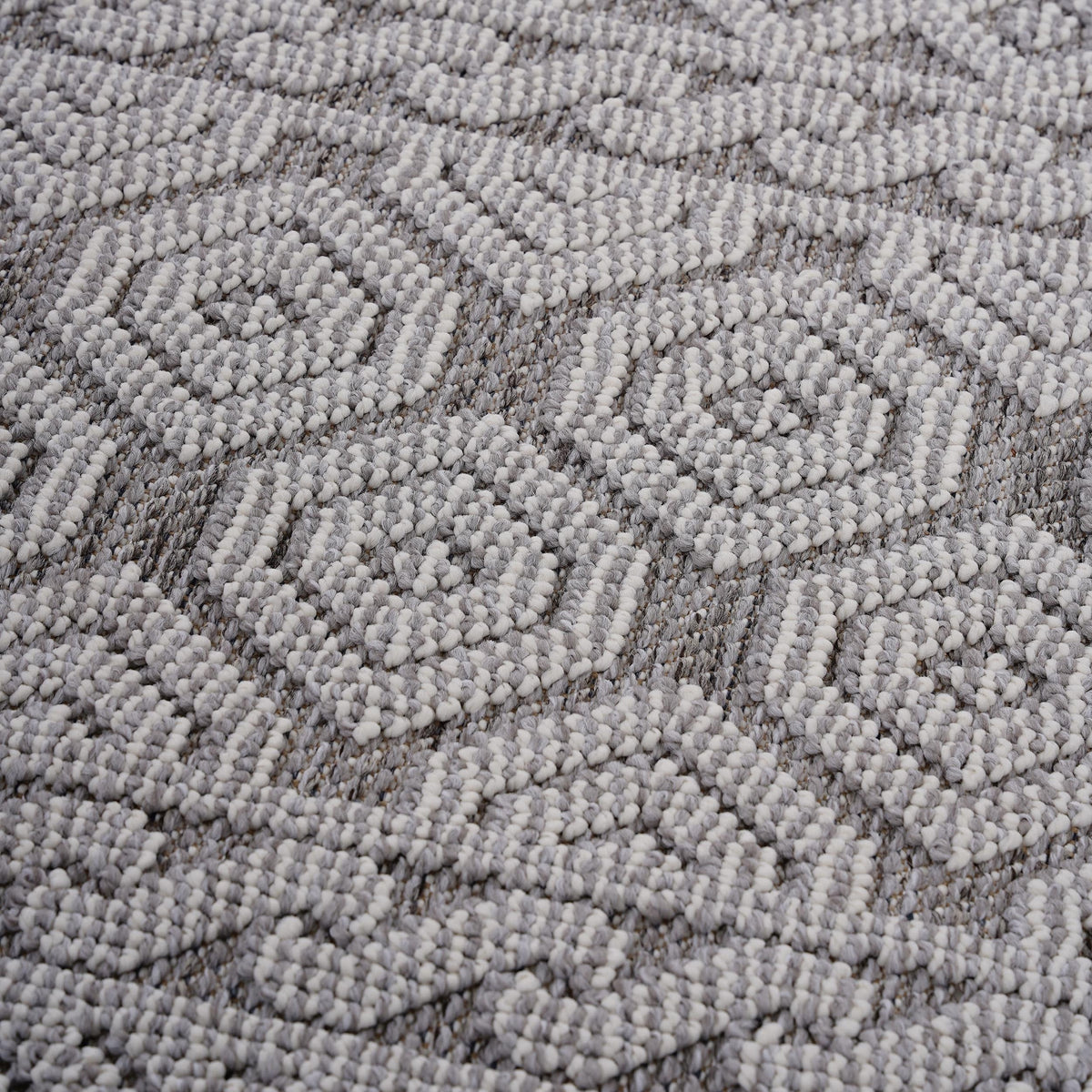 NAAR Guros Collection 2X8 Grey / White / Geometric Indoor / Outdoor Runner Rug