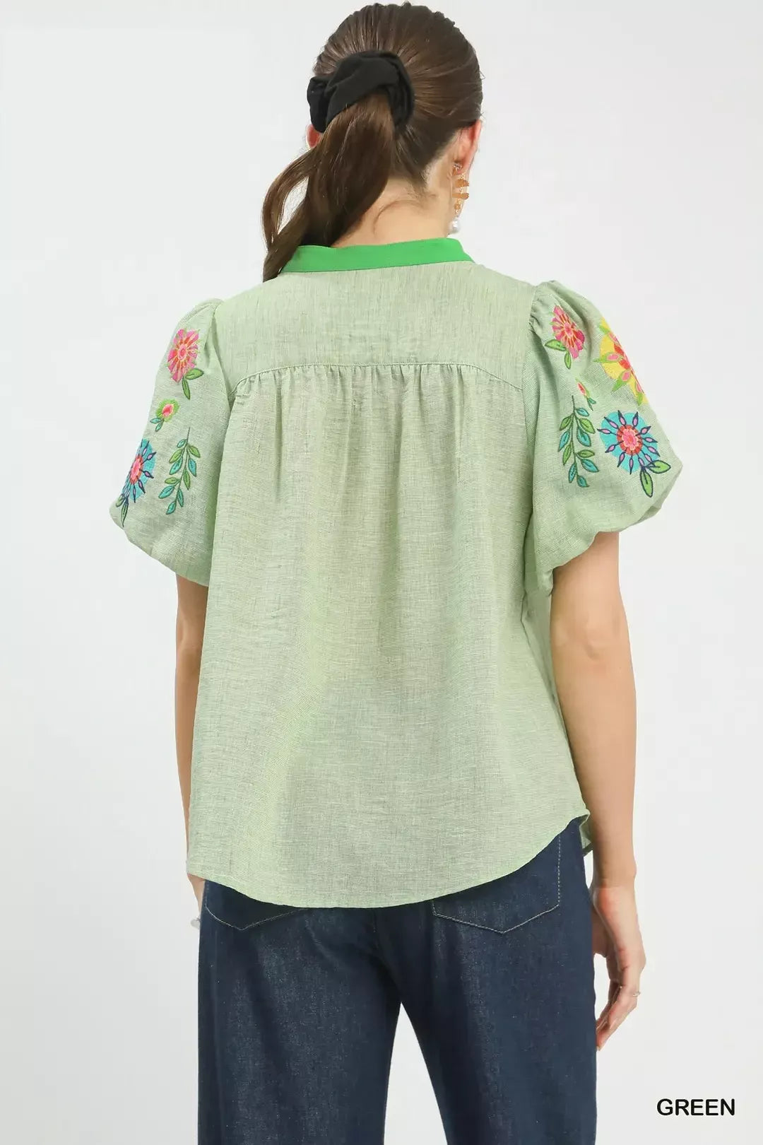 Umgee Embroidered Puff Sleeve Top