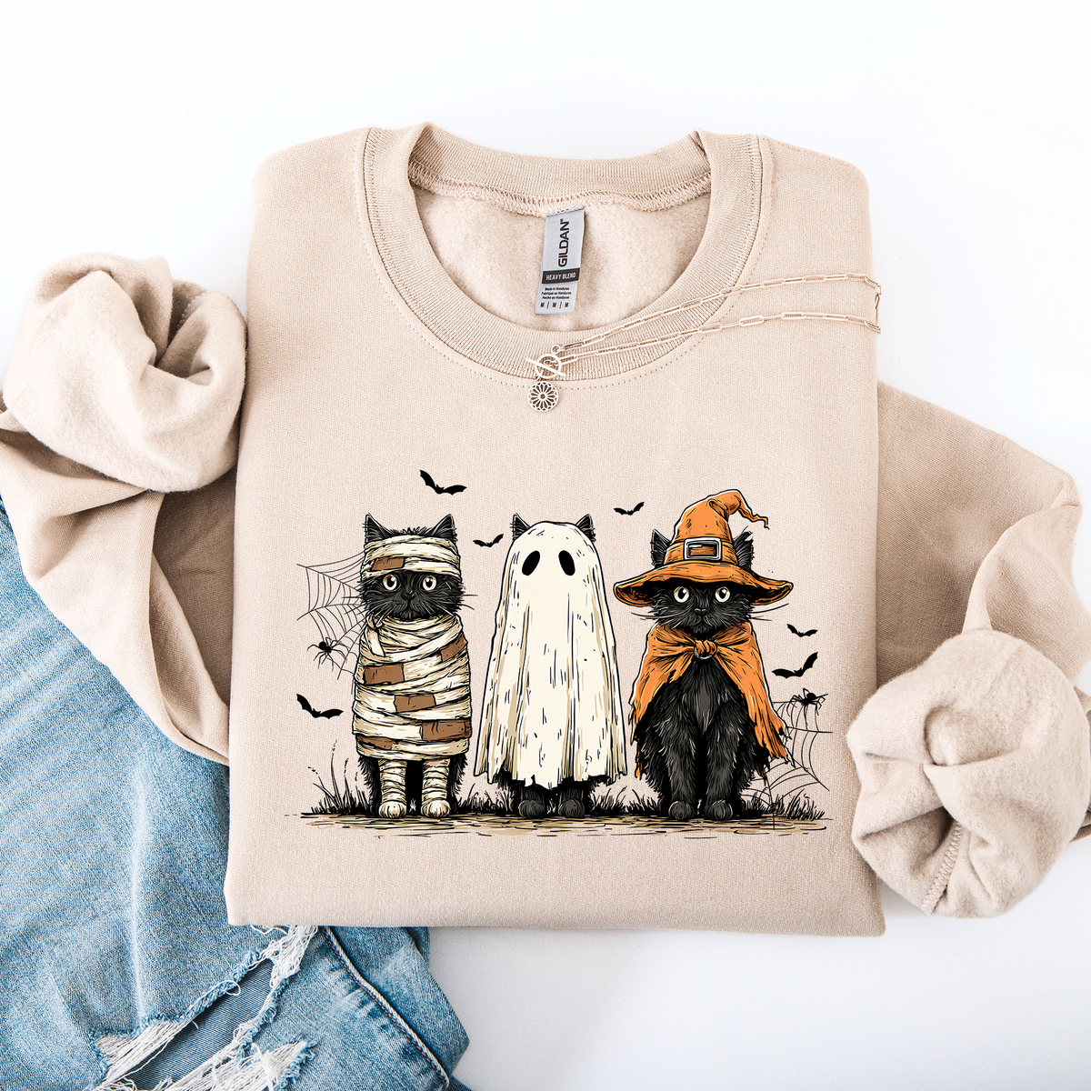 Shimmering Ghost Halloween Black Cats Boo Ghost Cats Retro Gothic Autumn Cat Mama Sweatshirt