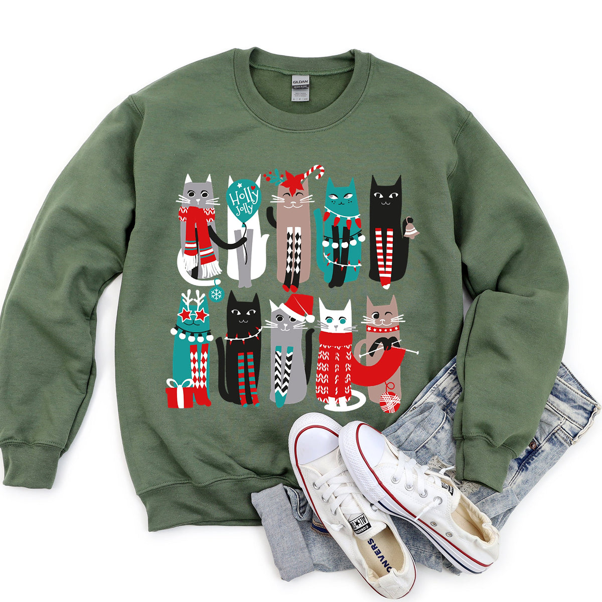 Christmas Cats Festive Feline Artwork For Cat Lovers With Cozy Holiday Spirit Sweatshirt