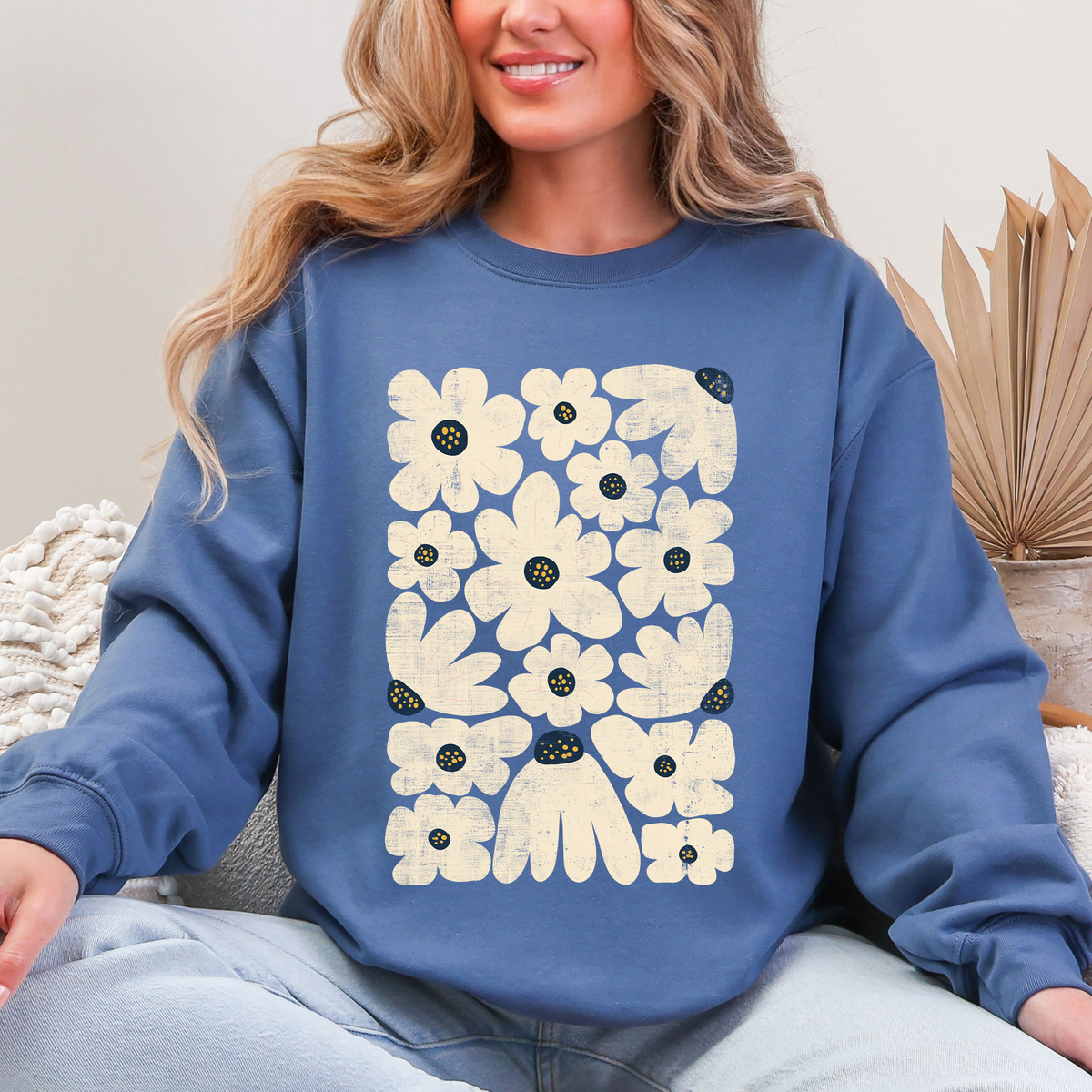 Cream Daisy Allover Floral Vintage Boho Nature Inspired Cozy Fall Print Sweatshirt