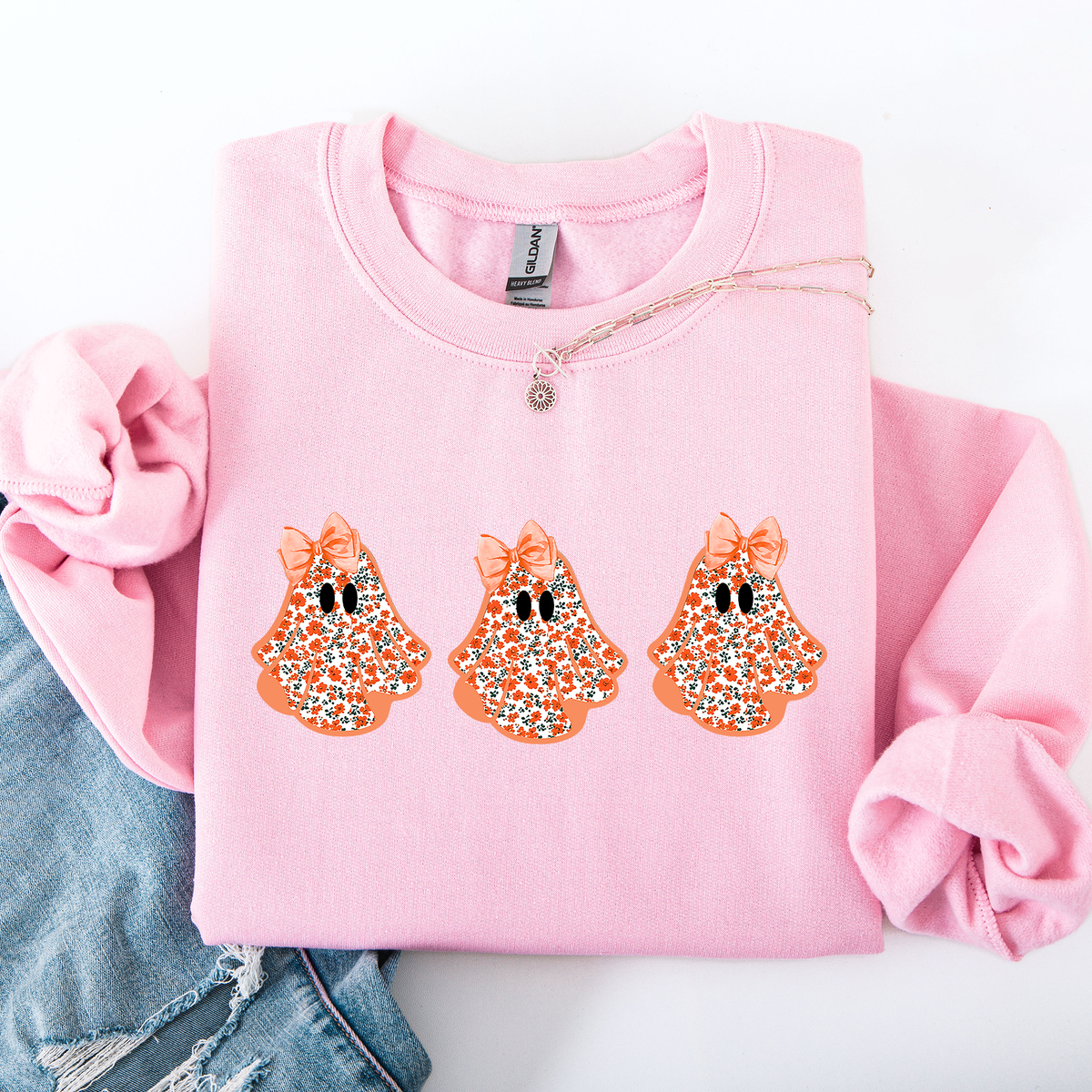 Cute Halloween Ghosts Pattern Coquette Cozy Autumn Nights Spooky Seasonal Print Collection Sweatshirt