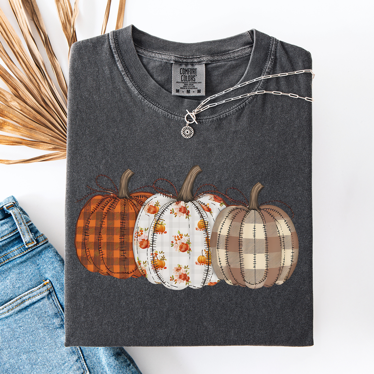 Cute Patterned Pumpkins Halloween Autumn Plaid Cozy Festive Seasonal Comfort Colors Tee