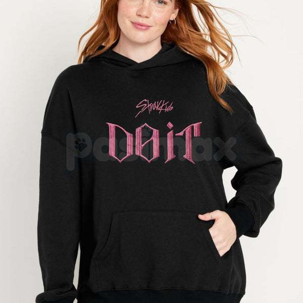 "DO IT STRAY KIDS" Embroidered Unisex Hoodie – Premium Heavy Blend K-Pop Fan Apparel