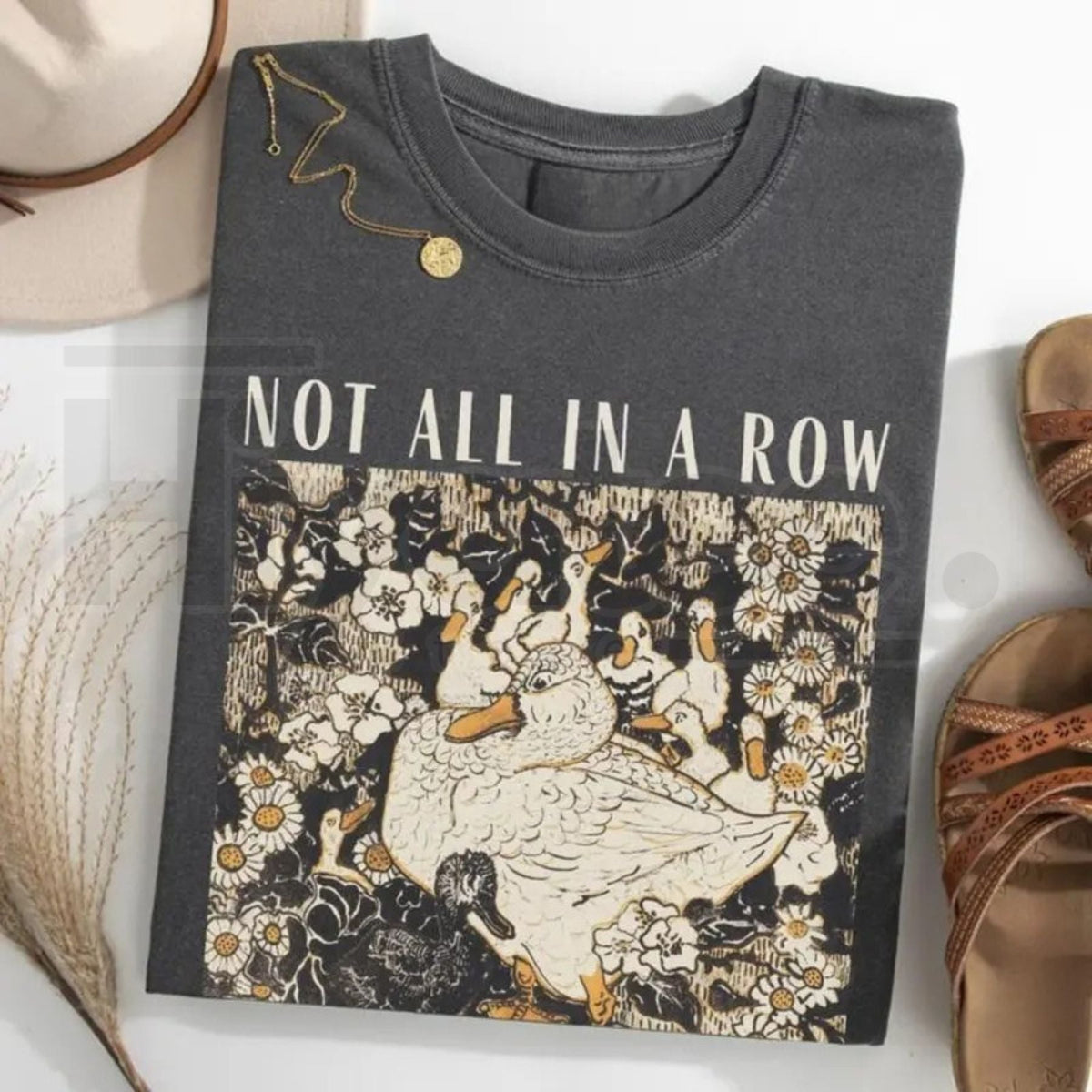 "Duck Non Row" – Fun Retro Animal Duck Mom Graphic Top