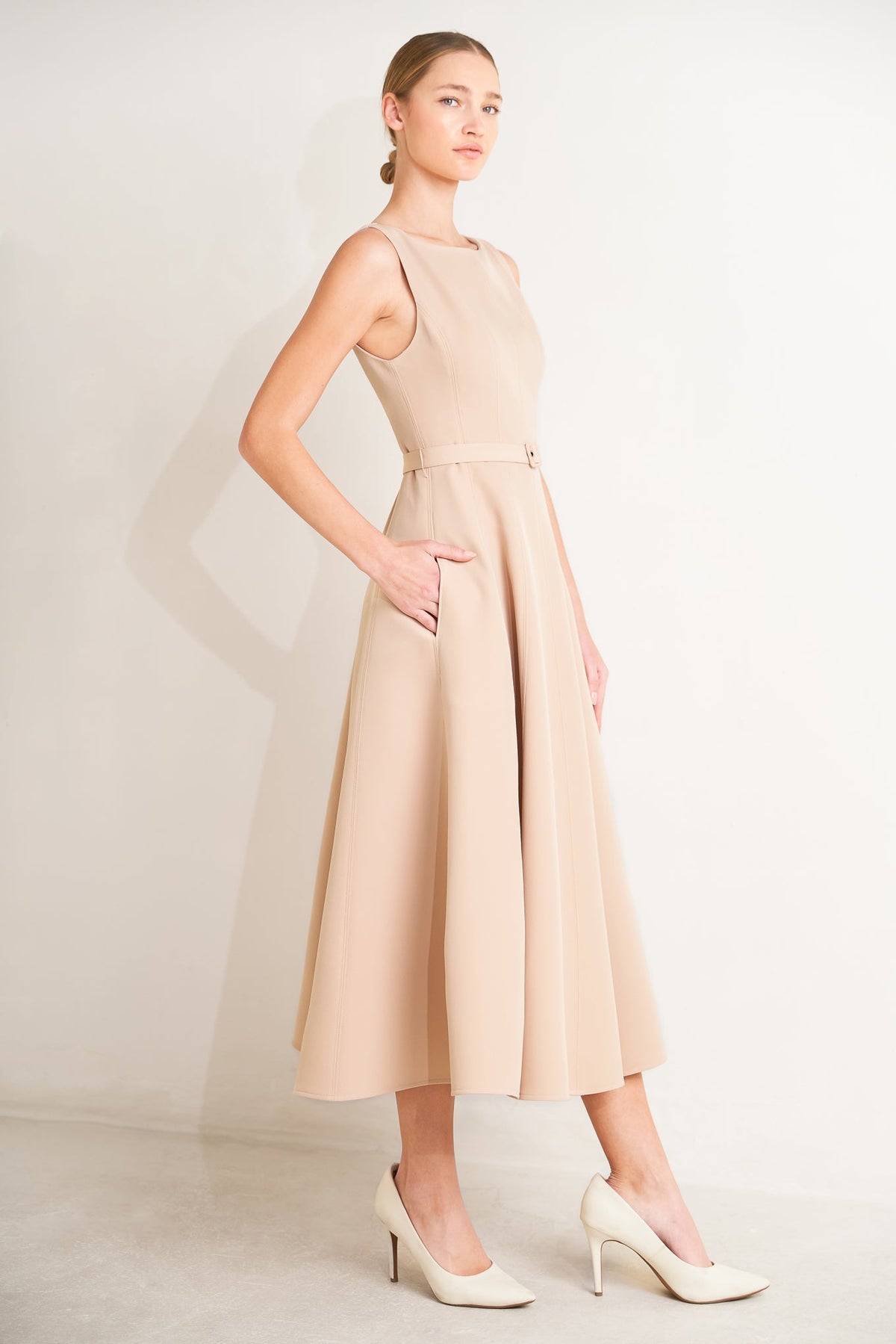 LIVING THE DREAM WOVEN MIDI DRESS
