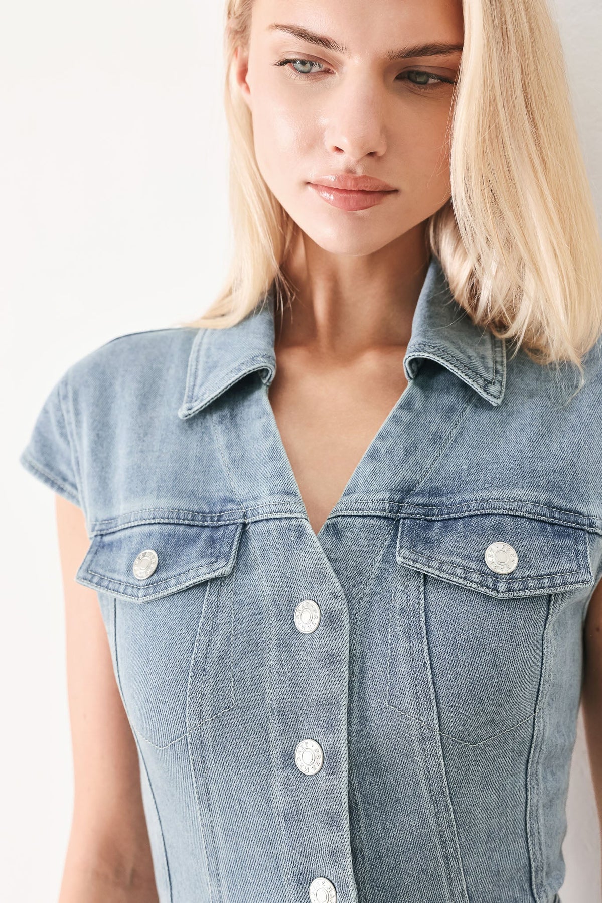 CLASSIC FLOW DENIM MIDI DRESS