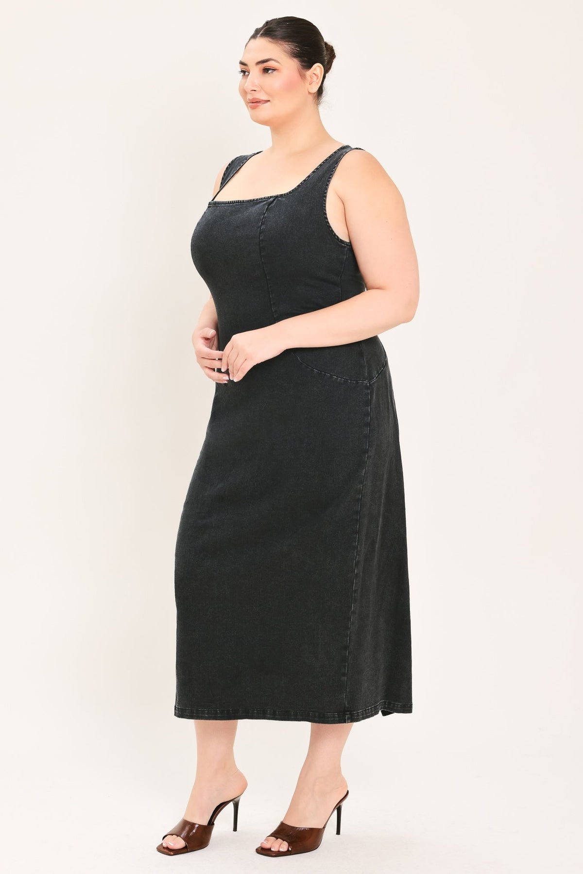 URBAN CHIC DENIM MIDI DRESS