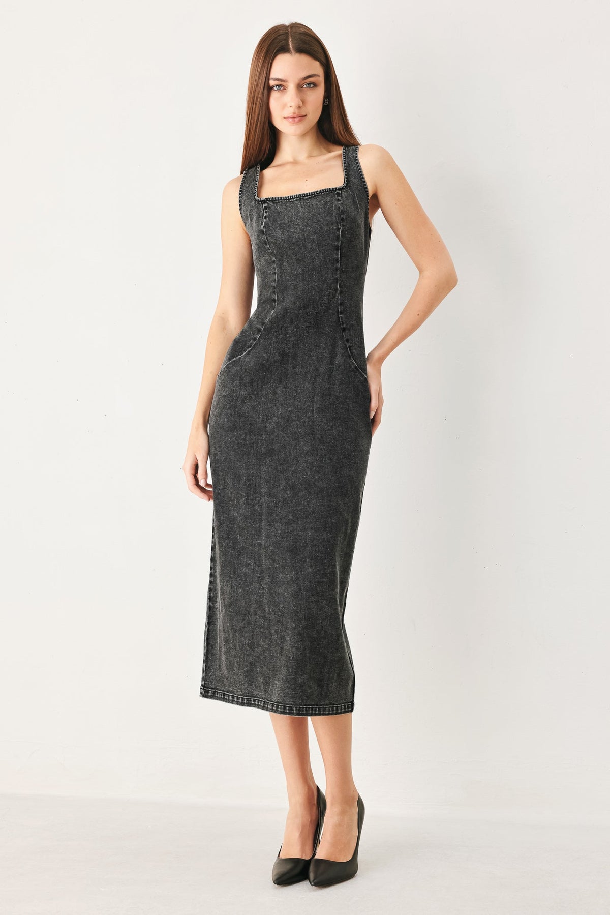 URBAN CHIC DENIM MIDI DRESS