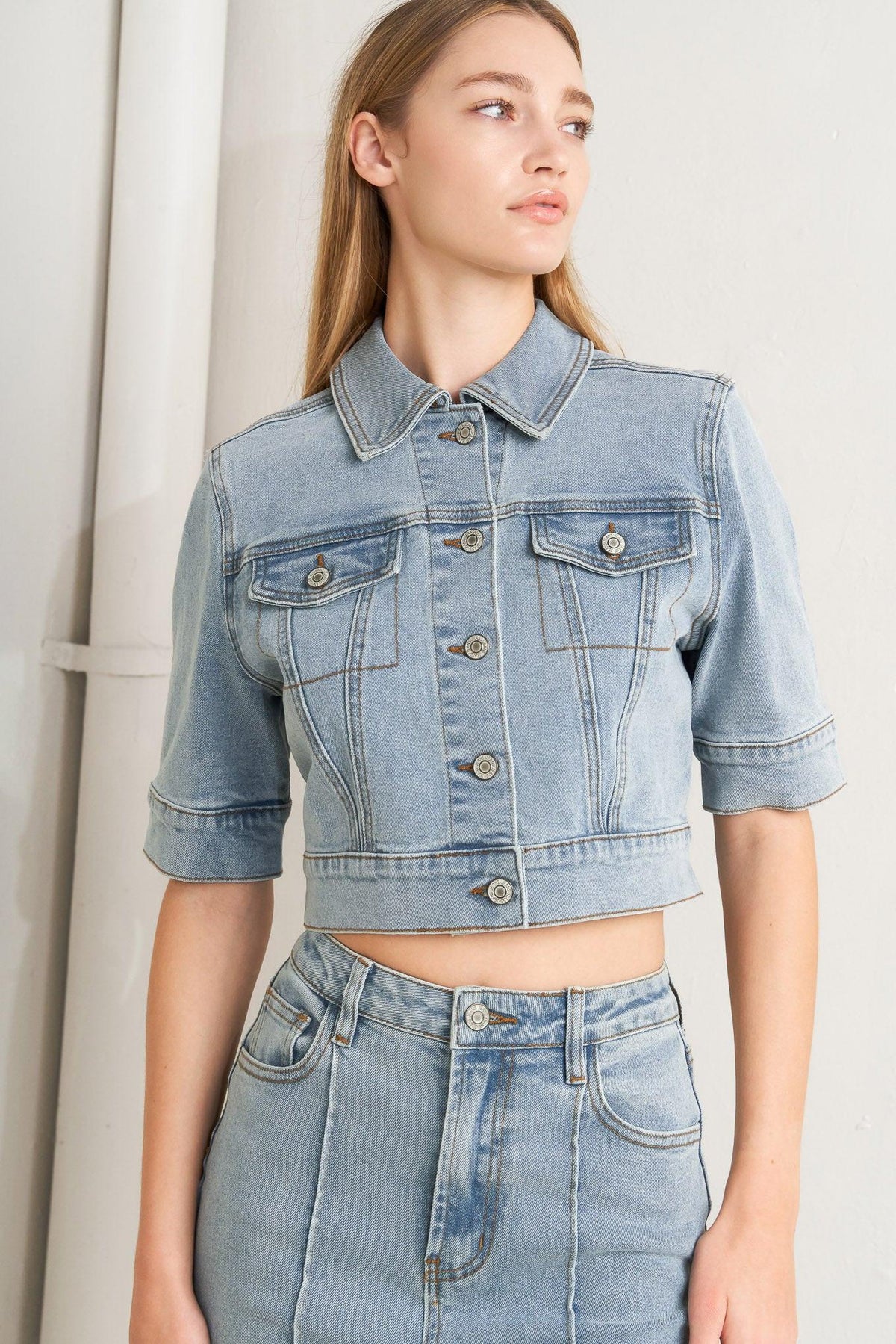 MODERN NEUTRAL DENIM JACKET