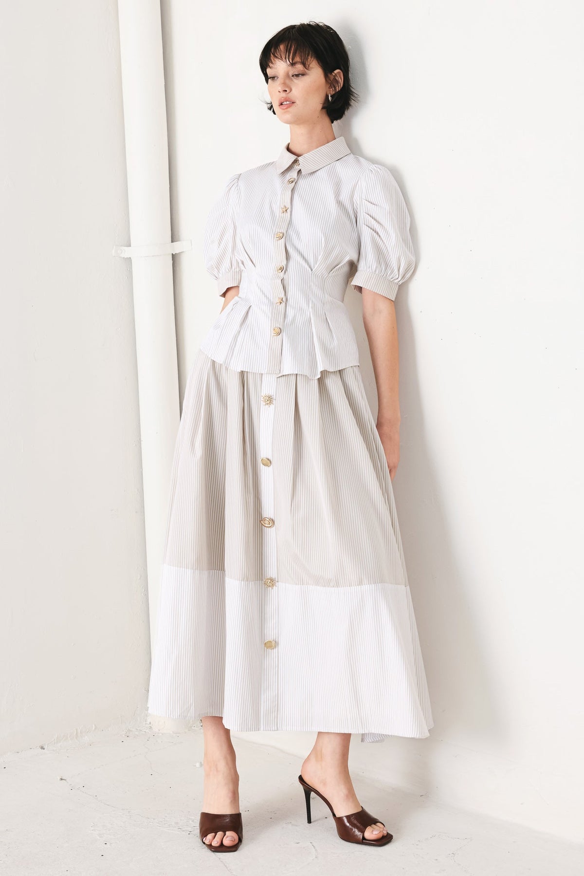 COASTAL LIGHT WOVEN MIDI SKIRT