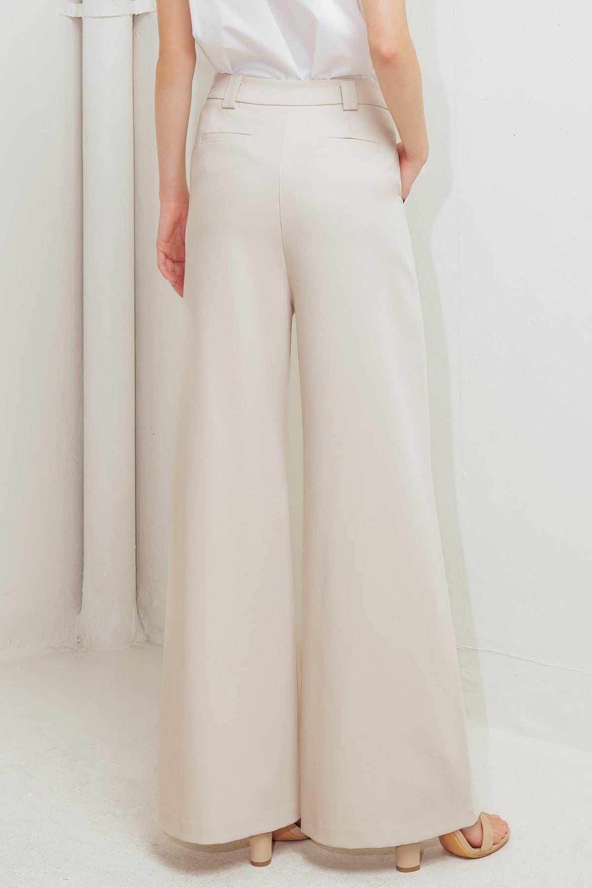 MONDAY FLOW WOVEN PANTS
