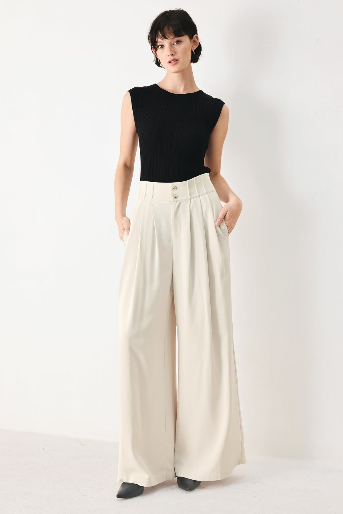 MODERN MINIMAL WOVEN PANTS