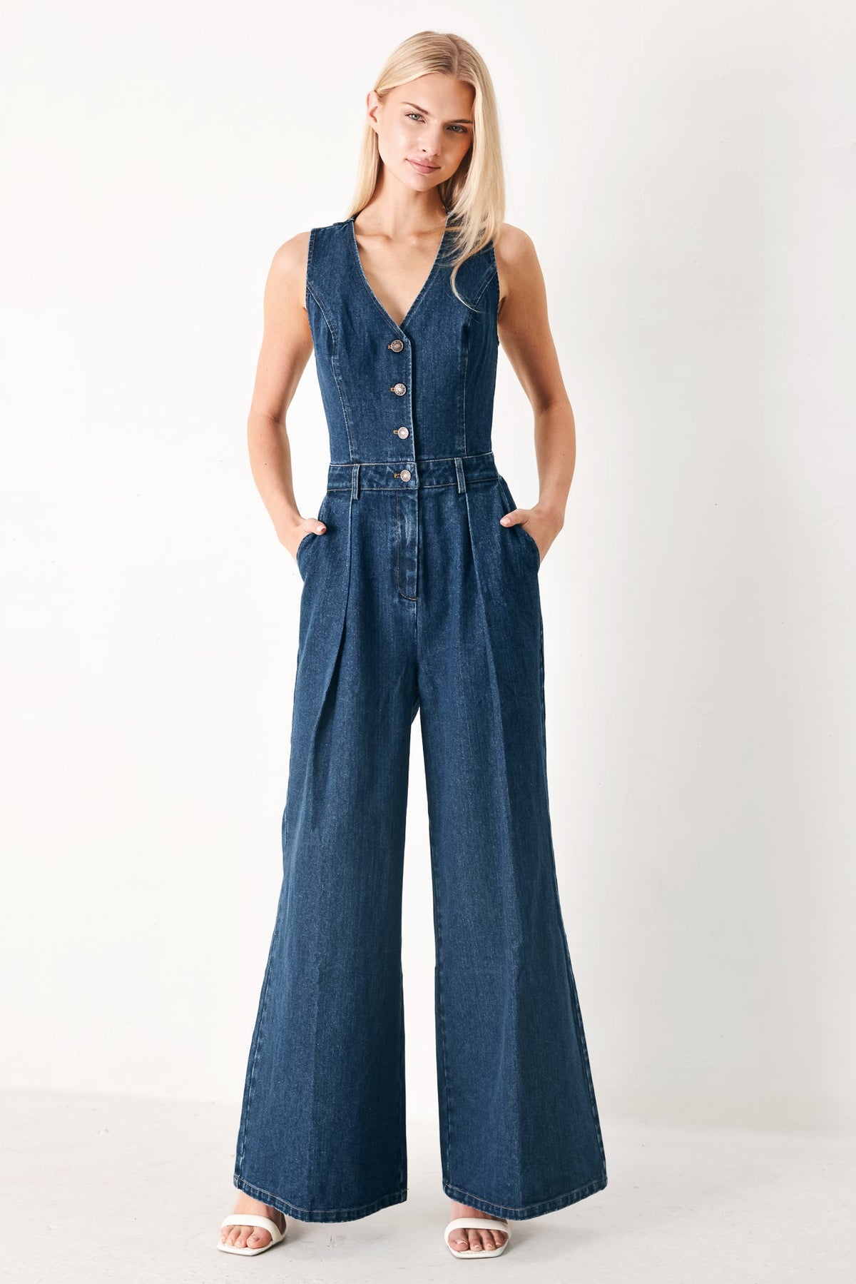 RUNWAY HIT LINE DENIM JUMPSUIT