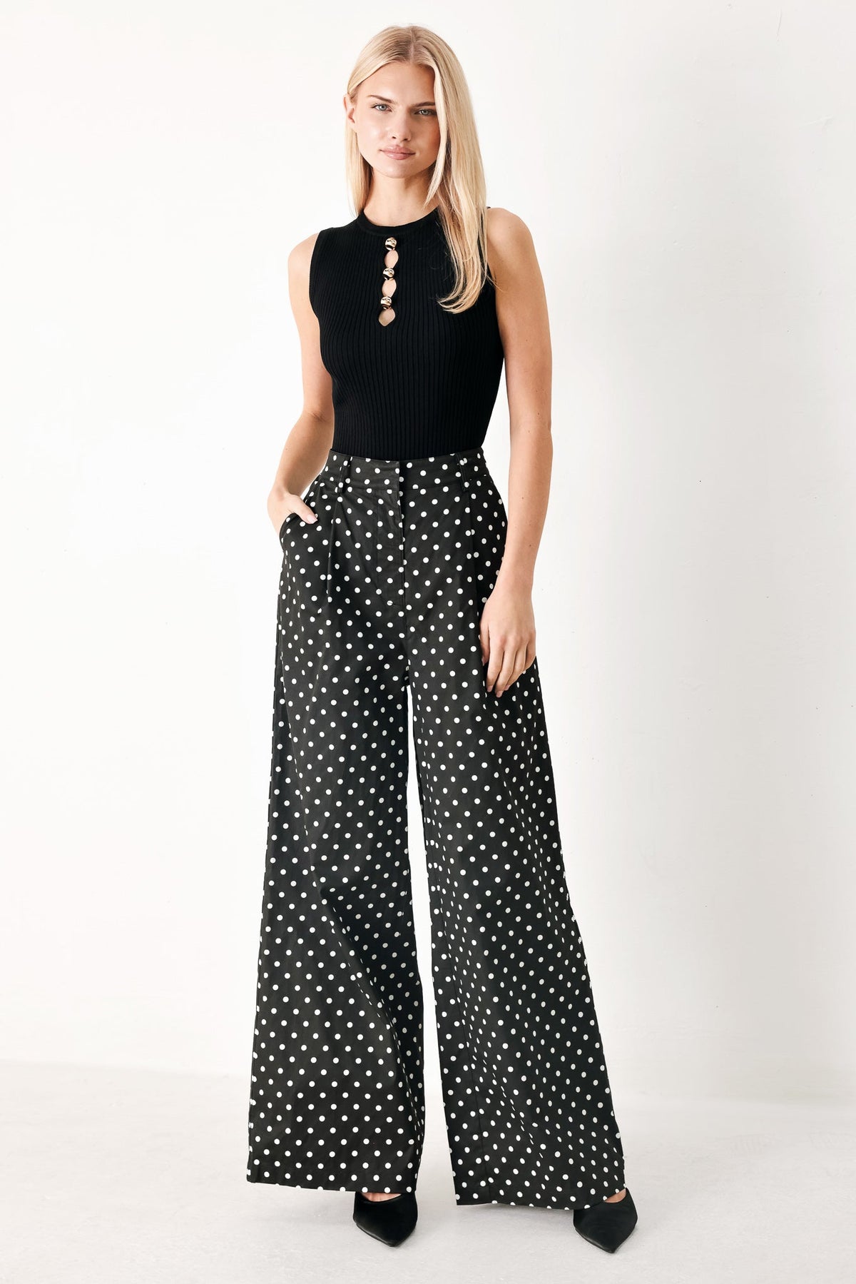 FOREVER CHIC POLKA WOVEN PANTS