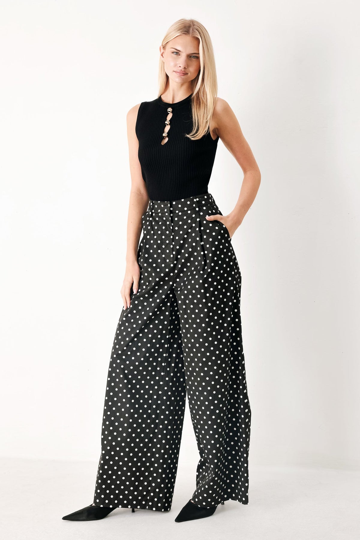 FOREVER CHIC POLKA WOVEN PANTS