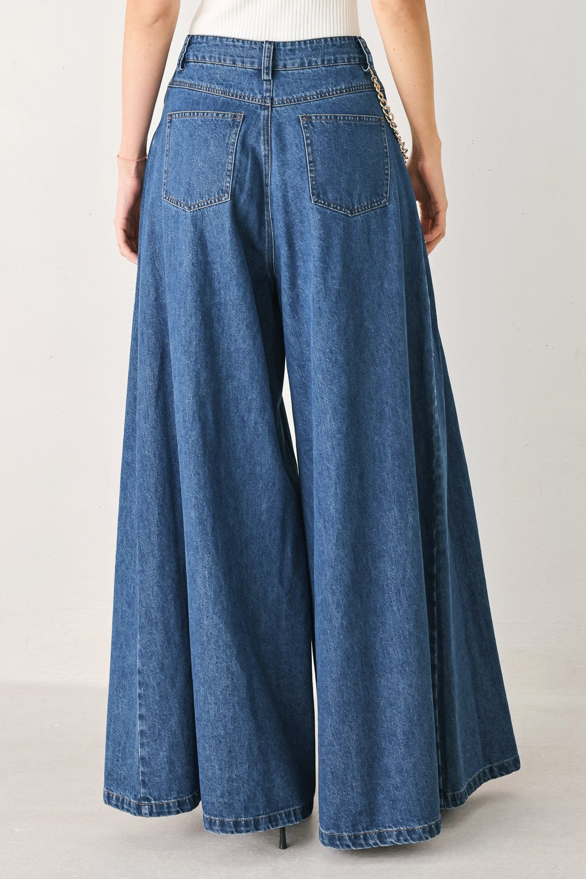 STATEMENT BLUE WIDE LEG DENIM PANTS