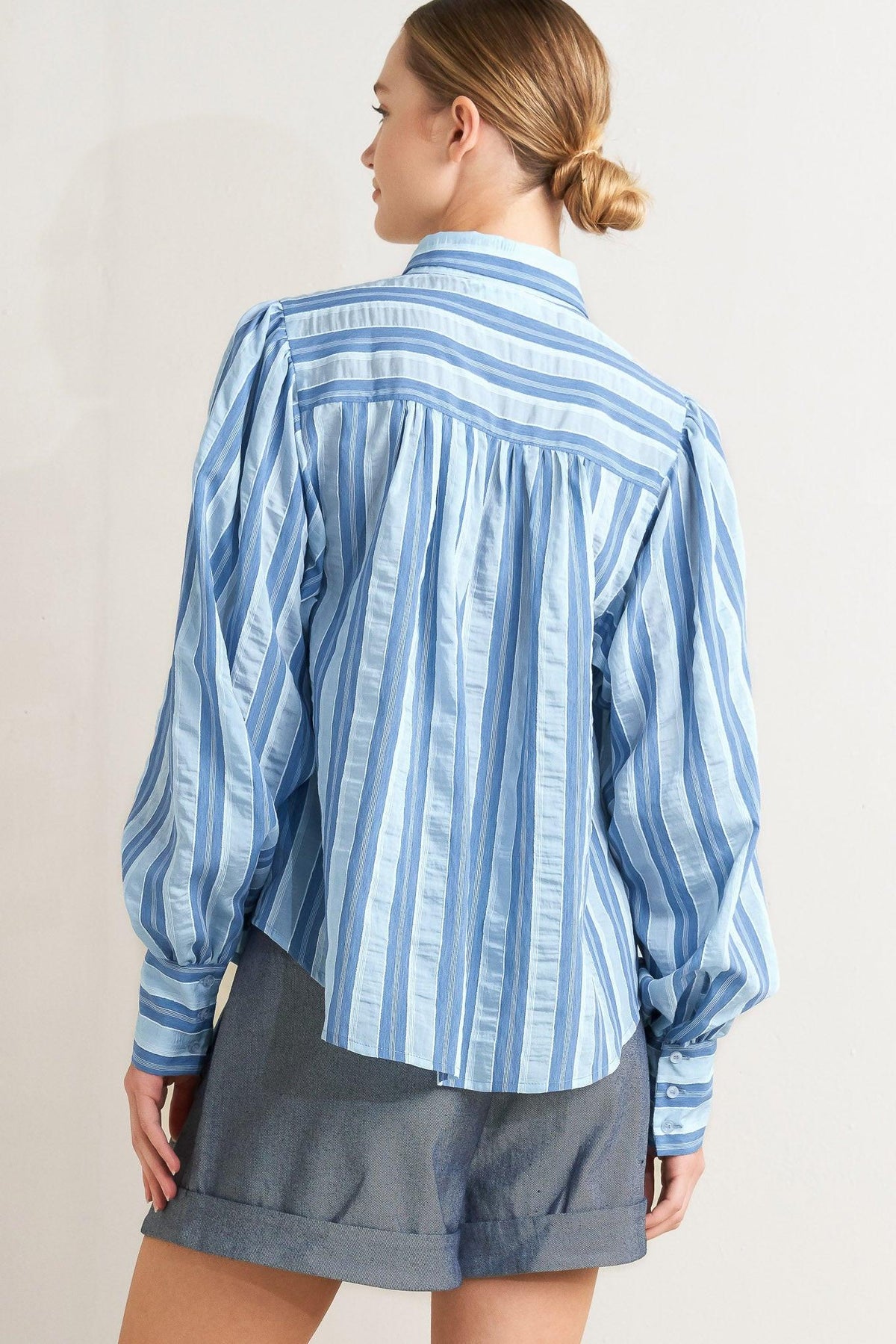 POLISHED DAY WOVEN TOP