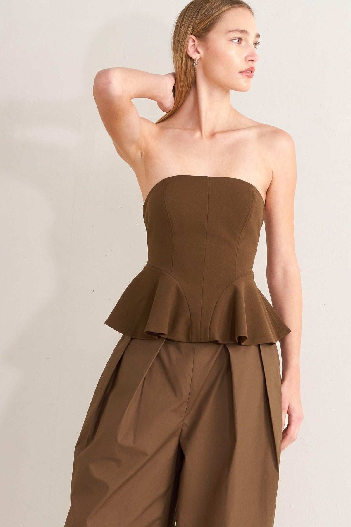 EFFORTLESS ELEGANCE WOVEN TUBE TOP