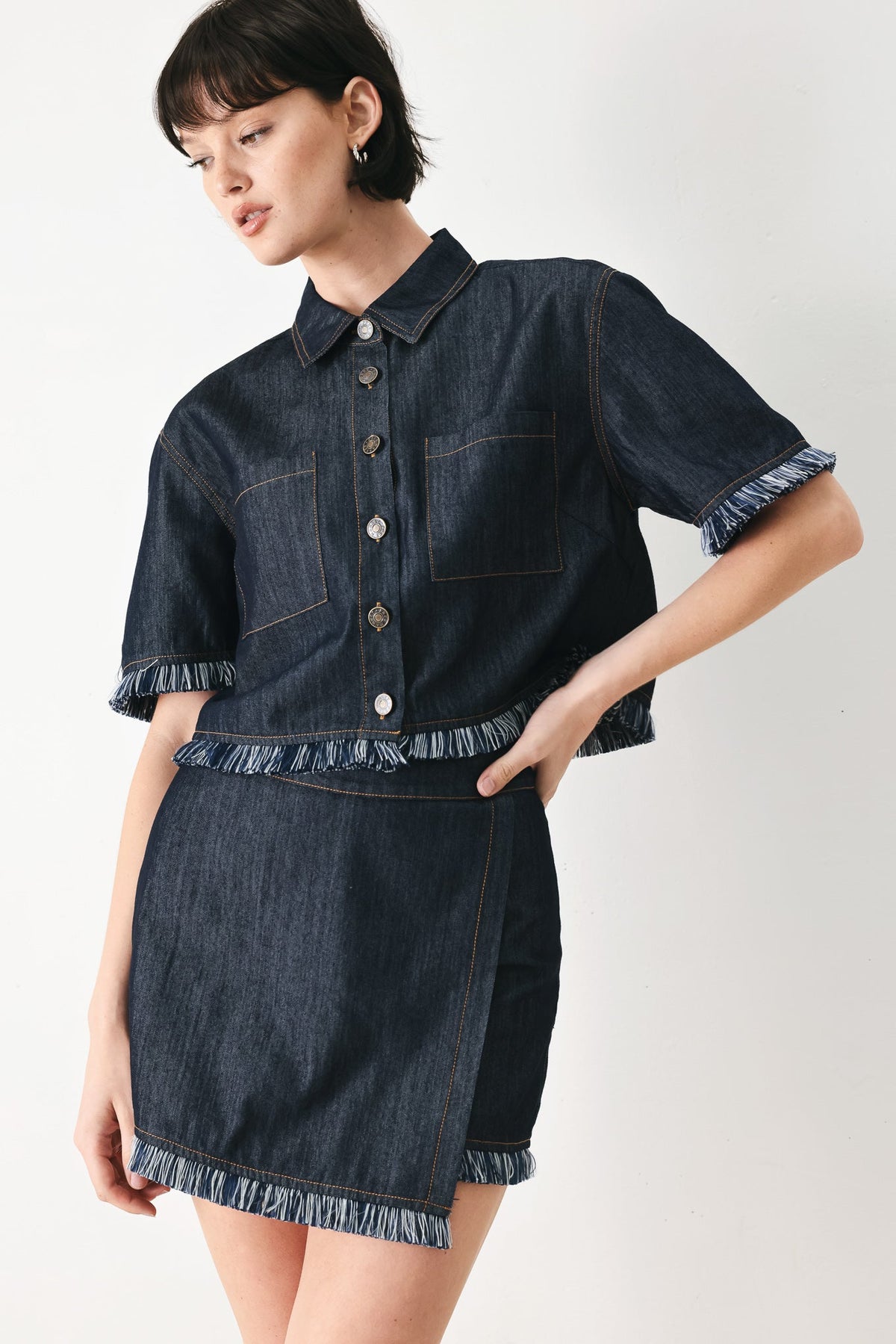 POWER SOFT WOVEN CROP JACKET