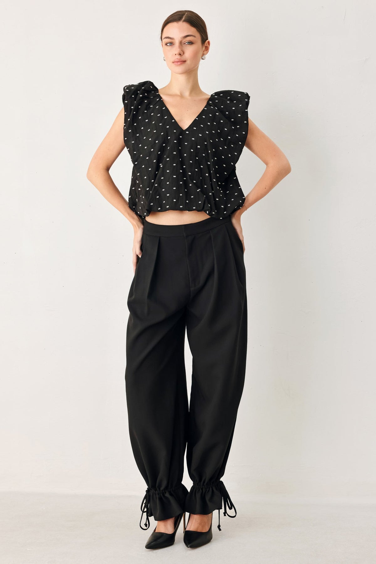 POLKA FLUTTER WOVEN TOP