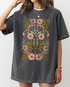 Fall Folk Art Flowers Botanical Simplicity Autumn Thanksgiving Halloween Floral Comfort Colors Tee