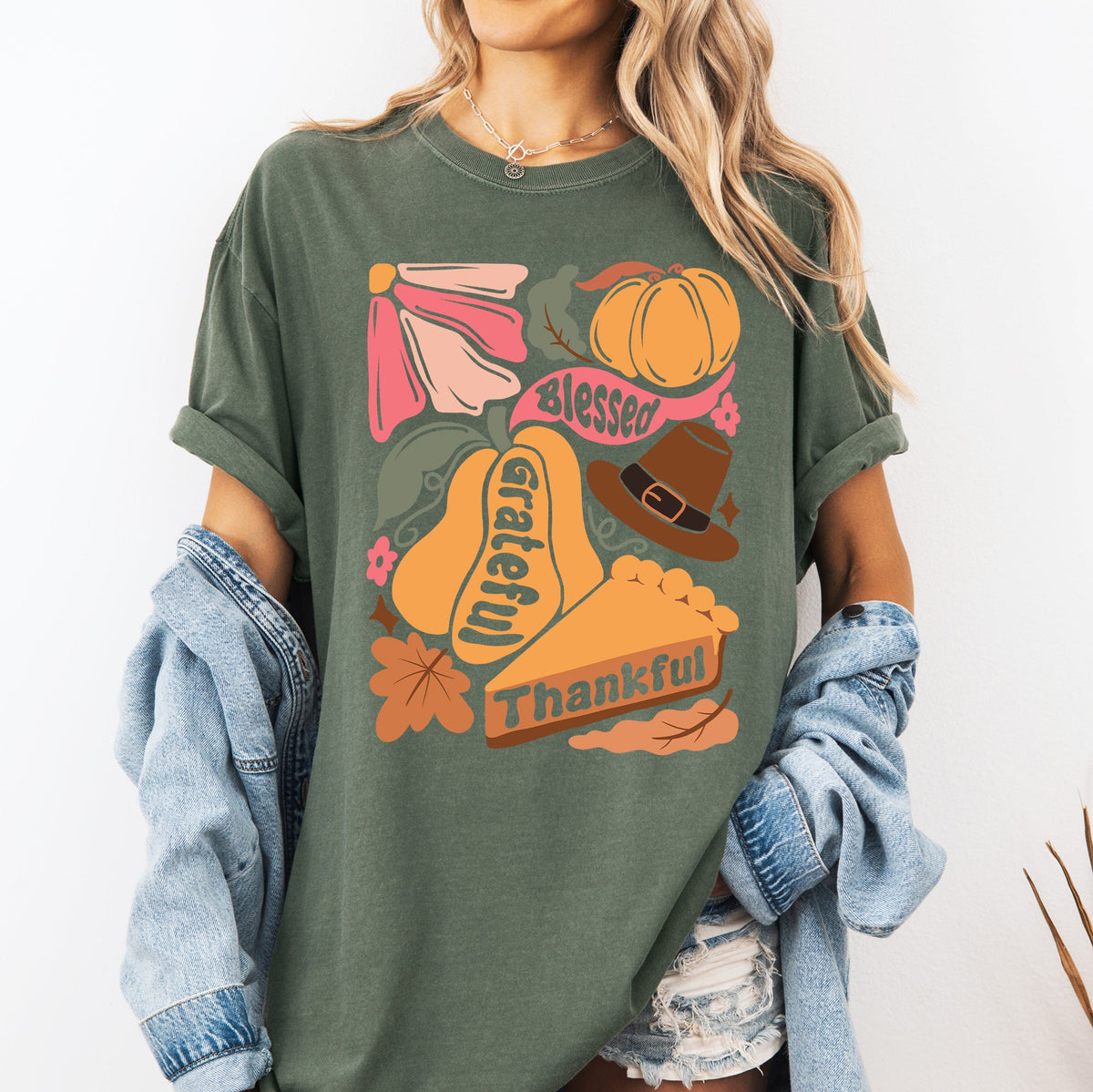 Grateful Thankful Blessed Autumn Thanksgiving Flowers Pumpkins Pilgrims Comfort Colors Tee