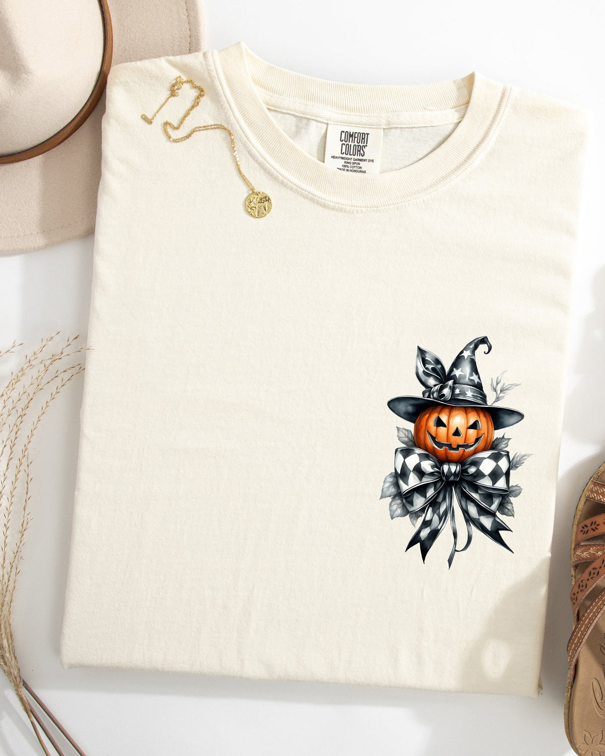 Halloween Jack-O-Lantern Pumpkin Pocket Print Ribbon Coquette Fall Autumn Comfort Colors Tee