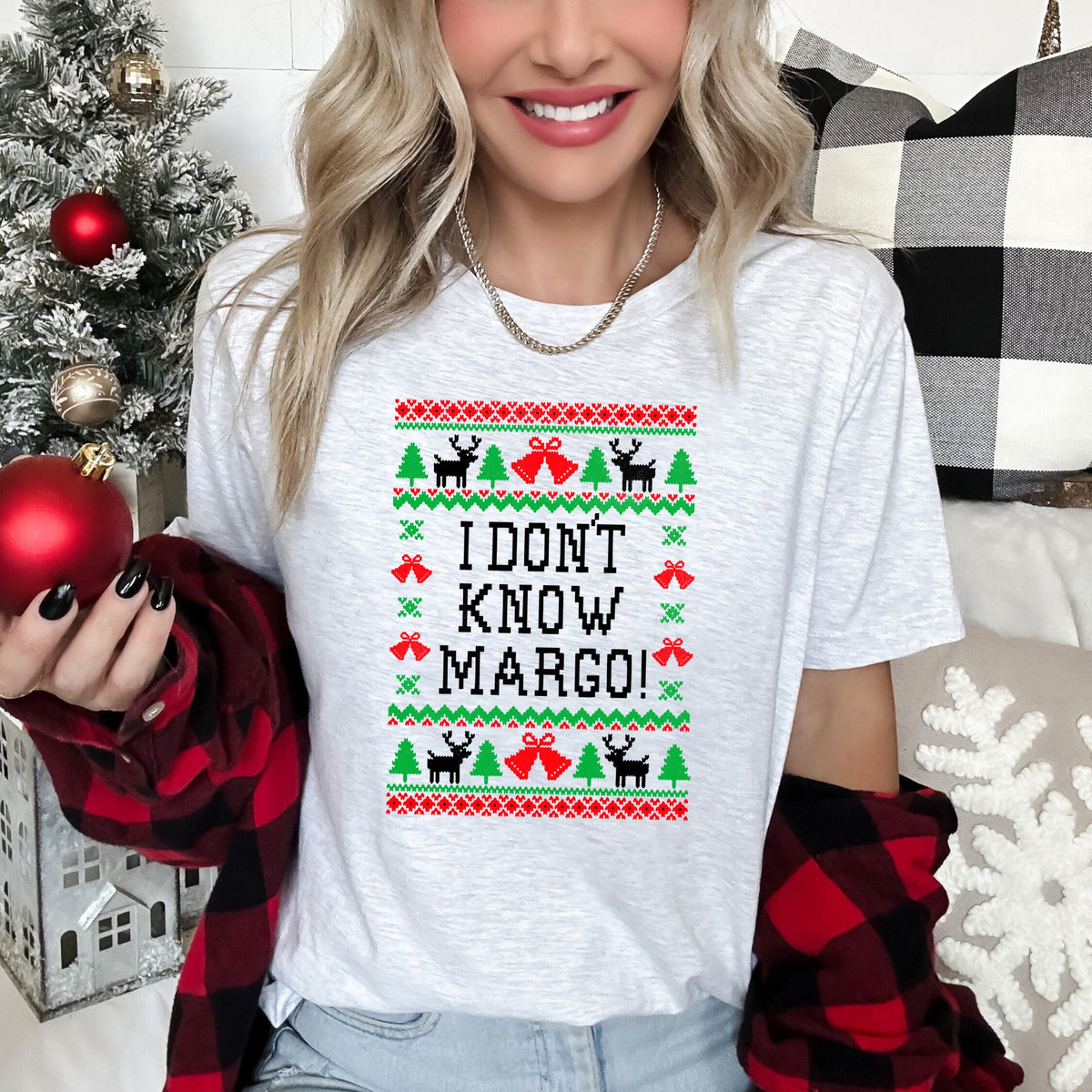 I Don't Know Margo Ugly Christmas Vacation Griswold Iconic Holiday Quote Graphic Tee