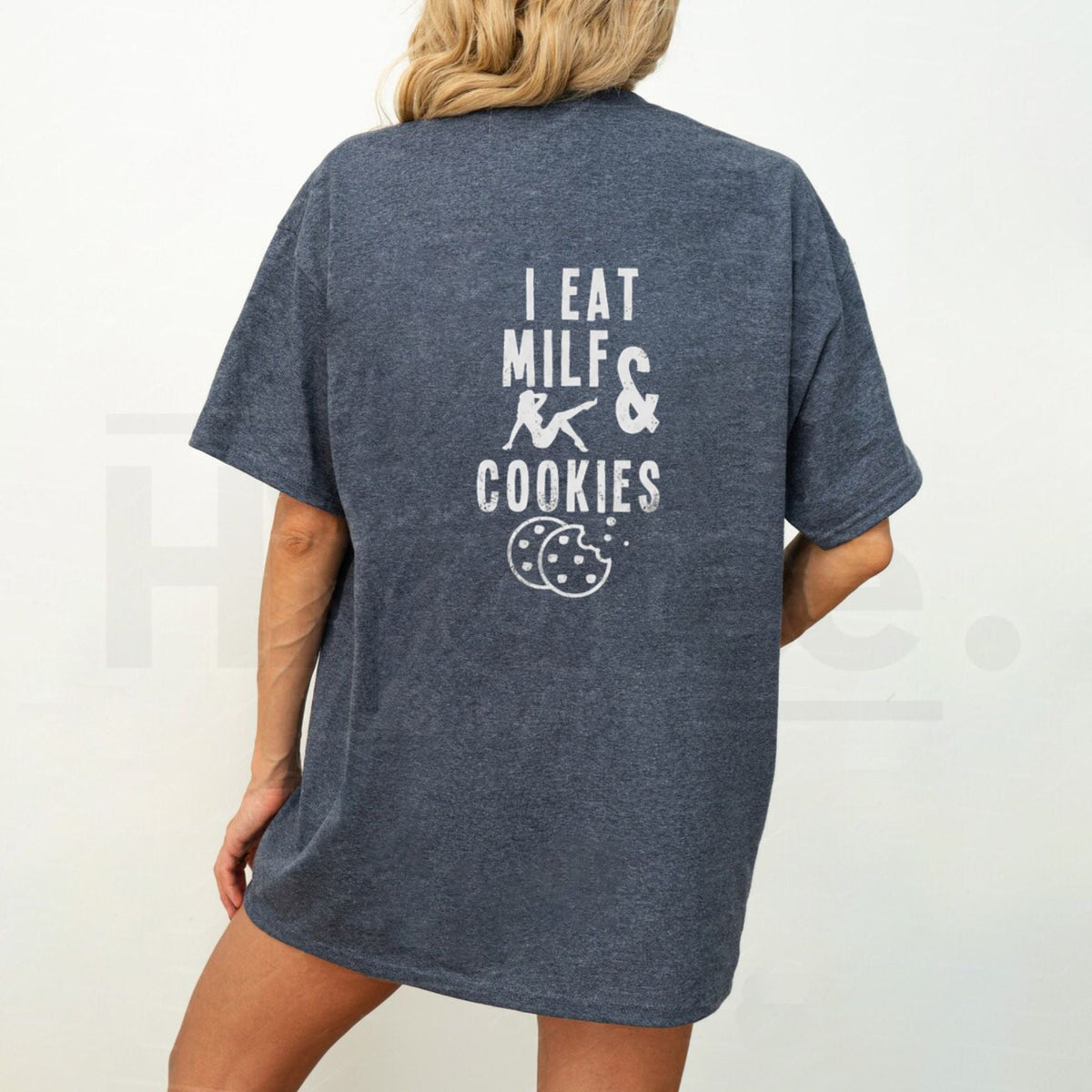 "I Eat Milf & Cookies" – Funny Innuendo Graphic T-Shirt
