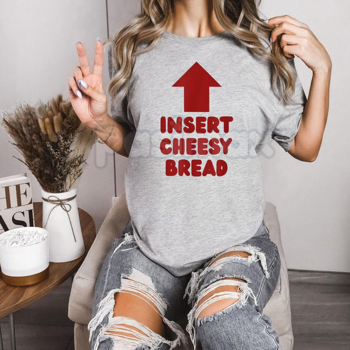 "Insert Cheesy Bread" Pointing Arrow T-Shirt - Funny Foodie Graphic Tee, Cheese Lover Humor Shirt, Gag Gift for Pizza Enthusiasts & Carb Lovers