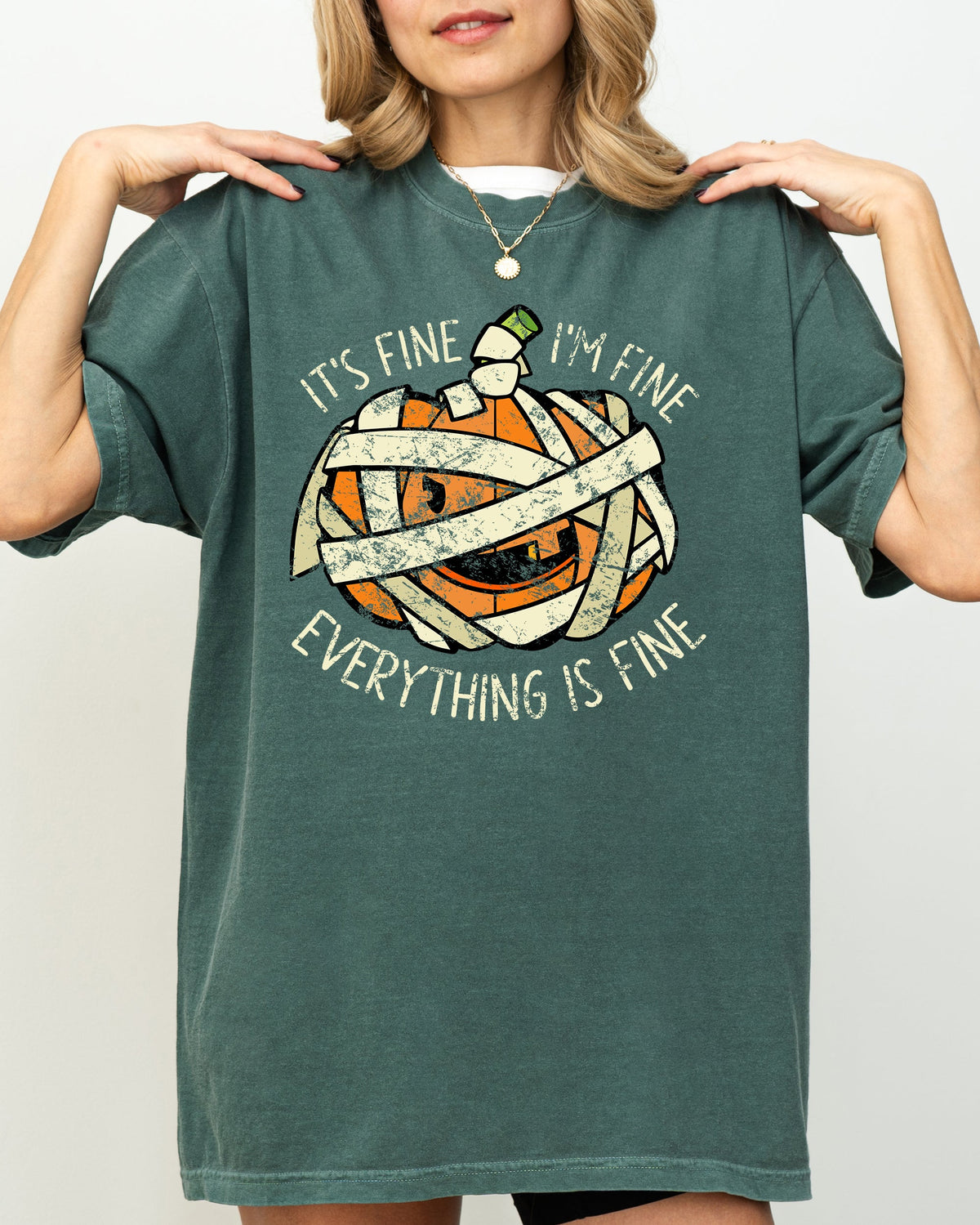 It's Fine, I'm Fine, Everything Is Fine Pumpkin Halloween Jack-O-Lantern Spooky Fall Autumn Comfort Colors Tee