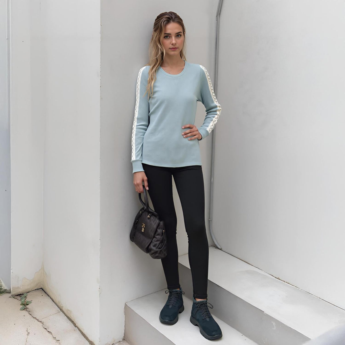 Pleione Women's Round Neck Sweater in Mint