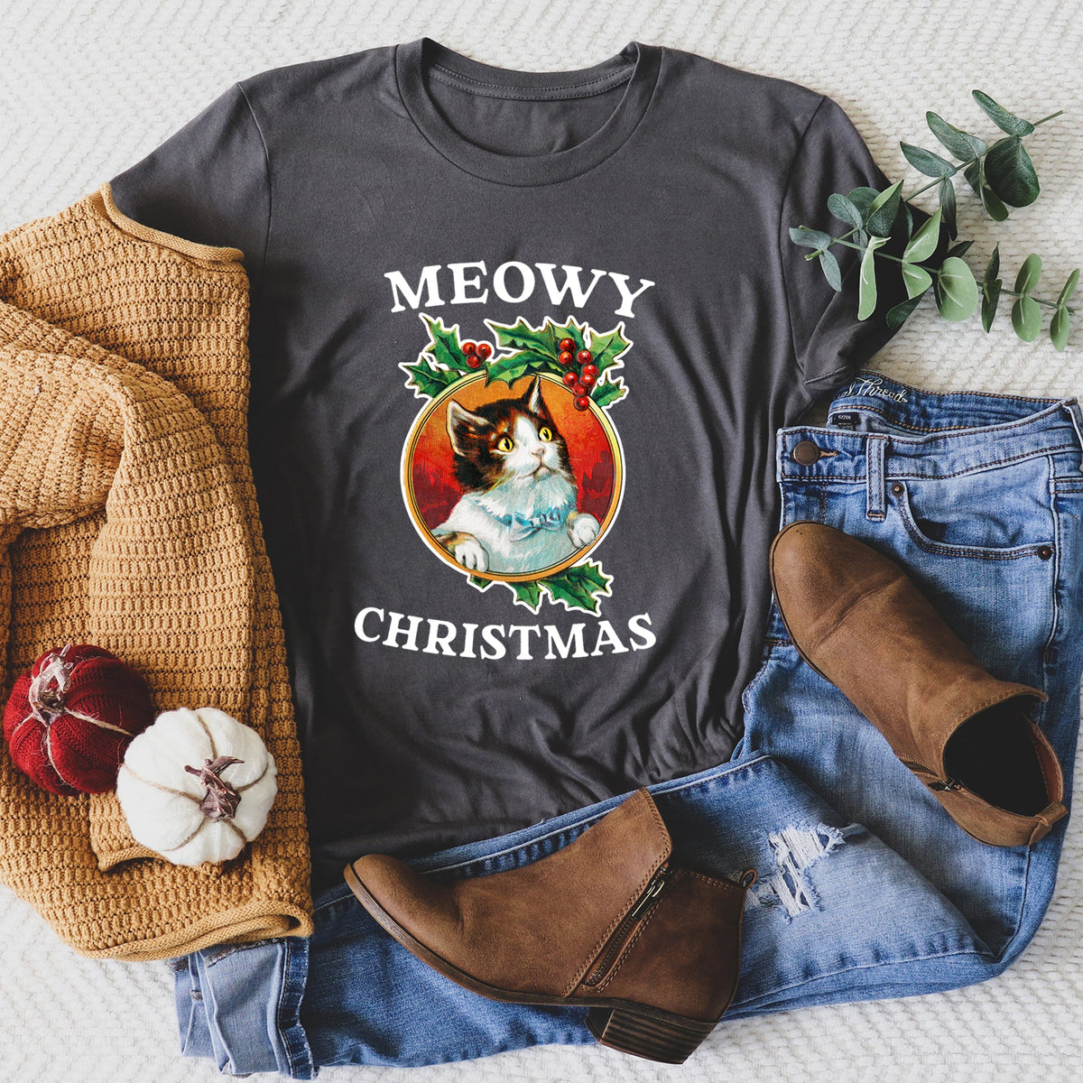 Meowy Christmas Retro Cat Festive Paws Silhouette Holiday Theme Vintage Nostalgic Pop Art Graphic Tee