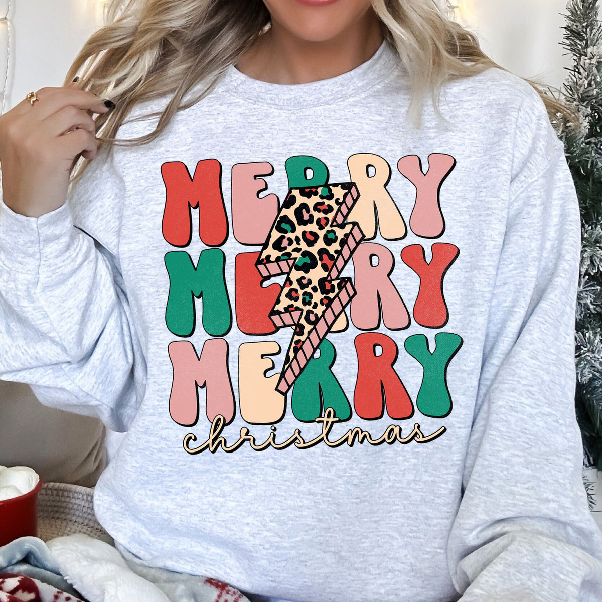 Merry Christmas Retro Leopard Print Cozy Festive Snowflake Graphic Christmas Cheer Holiday Sweatshirt